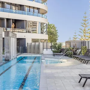 Peppers Broadbeach Апарт-отель